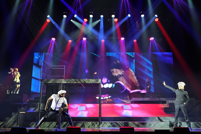STAGE  PHOTO