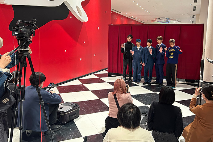 初日前会見レポート